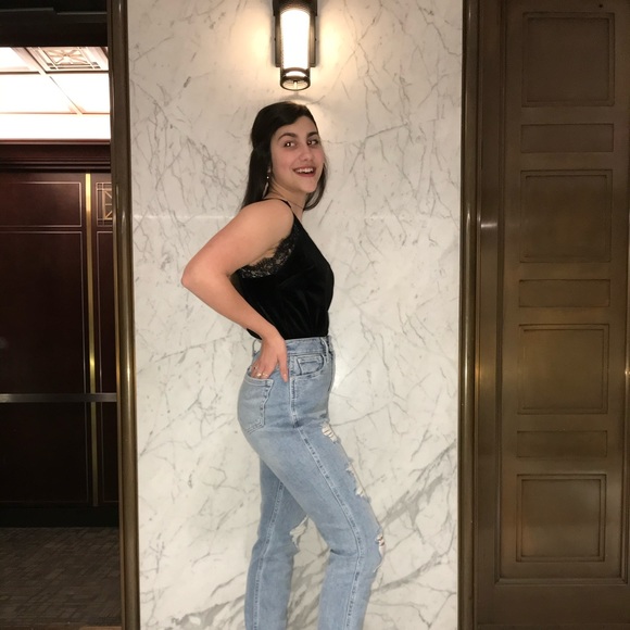 Meet your Posher, Brea - Picture 1 of 1